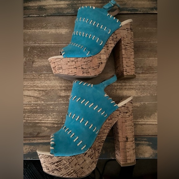 KELSI DAGGER Women's Turquoise Suede Leather
Upper. Peep Toe Platform Sandals - Picture 5 of 9